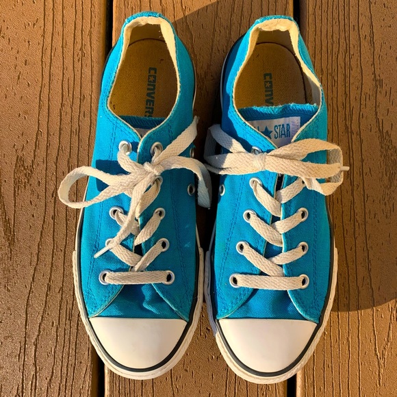 CONVERSE ALL STAR CHUCK TAYLOR UNISEX LO TOP LACE UP SNEAKERS YOUTH SIZE 3 - Picture 2 of 8